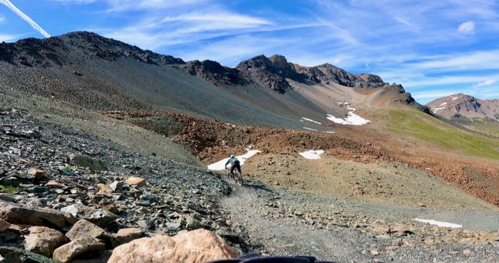 Fuorcla Champatsch: Landschaftlich spektakuläre Tour mit farbenprächtigem Gestein